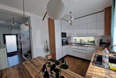 Casă cu 4 camere cu Teren 650 Mp în Livezeni