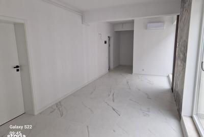 Apartament cu 3 camere în Roșu - 2