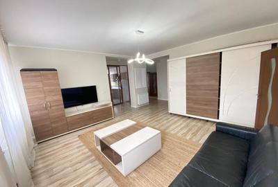 Apartament 3 camere, zona Intim, bloc Bermo - 14