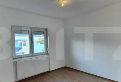 Apartament cu 3 camere decomandat în Micro 16 - 2