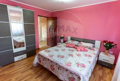 Casă individuală cu 6 camere cu Garaj în Bucureșci - 14