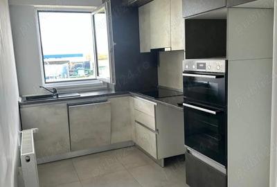 Apartament cu 3 camere decomandat în Tractorul - 5