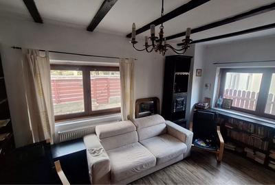 Casă cu 4 camere în Rucăr - 5