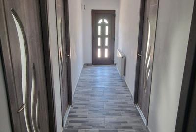 Casă cu 3 camere cu Teren 450 Mp în Vălenii de Munte - 4