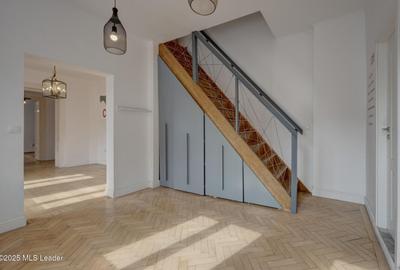 In Cartierul Evreiesc, casa 3 camere pivnita si mansarda open space. - 4