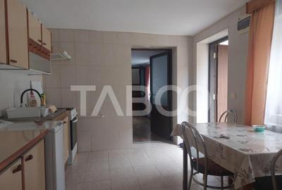 Apartament cu 5 camere decomandat, mobilat în Central - 12