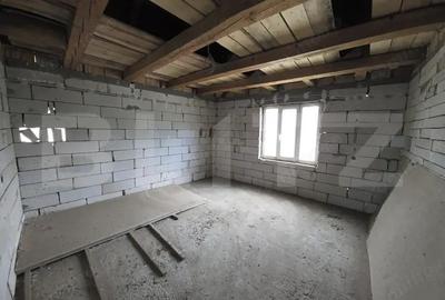 Casa la tara de vanzare, cu 13 ari de teren, la 40 km de Bistri?a - 9