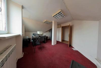Apartament cu 6 camere decomandat în Calea Călărașilor - 2