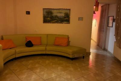 Casă cu 5 camere cu Teren 175 Mp în Băneasa - 2