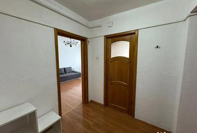 Apartament cu 3 camere decomandat în Micro 6 - 11