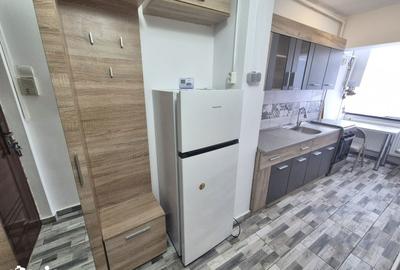 Garsonieră decomandată, mobilată în Astra - 12