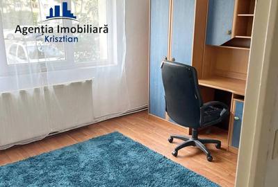 Apartament cu 2 camere de vanzare - Zona Micro 16 - 8