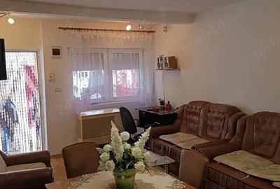 Vand spatiu comercial + casa in zona centrala - 2