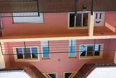 Casă cu Teren 400 Mp în Mircea cel Bătrân