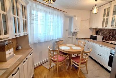 Vanzare apartament 2 camere decomandat Mazepa 2 - aproape de Faleza Dunarii - 2