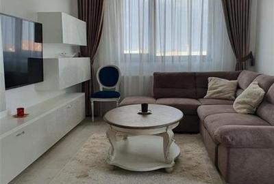 Apartament cu 2 camere decomandat, mobilat în Central