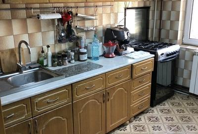 PROPRIETAR - VAND APARTAMENT - APEDUCTULUI 8 - zona Teatrul Masca - 8