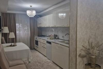Apartament cu 4 camere semidecomandat în Central - 4