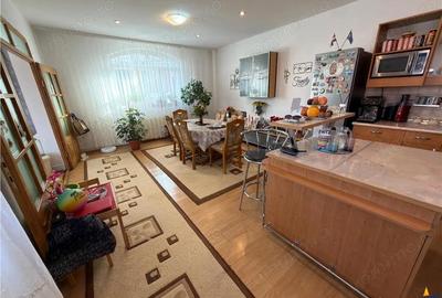 FILM 3D!Proprietate duala distinctiva: showroom,birouri,locuinta,venit pasiv, infrastructura comple - 2