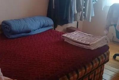 Apartament cu 3 camere decomandat, mobilat în Tractorul - 5