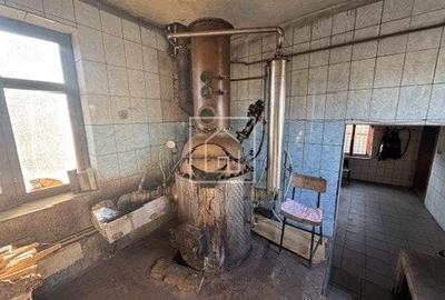 Spațiu comercial, de 150 mp, în Central - 3