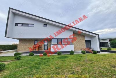 VILA DEOSEBITA De Lux Pite?ti Stradala 250 Mp. Utili Teren 1400 Mp. - 20