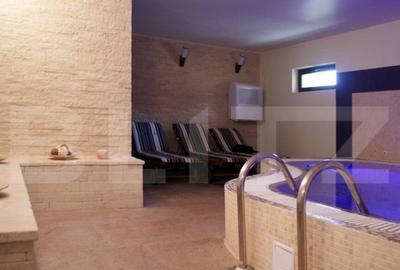 Spațiu comercial, de 1,250 mp, în Central - 8