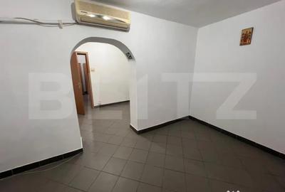Spațiu comercial, de 80 mp, în Central - 9