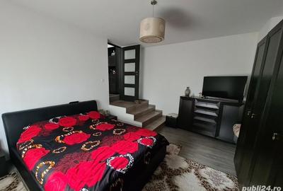 Casă cu 7 camere cu Teren 1300 Mp în Cristian - 2