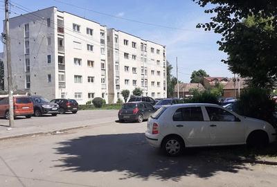 Garsonieră decomandată în Central