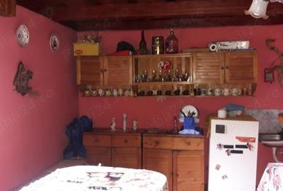 Casă cu 3 camere în Piatra - 4