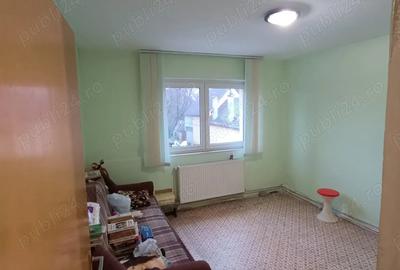 Particular ap et. 1 din 4 decomandat 2 cam. 52.7mp cartier Astra Alexandru cel Bun - 3