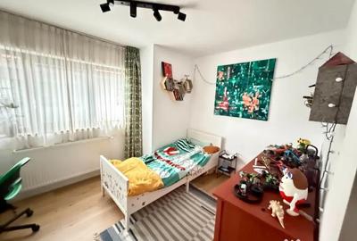 Casă cu 5 camere cu Teren 250 Mp în Florești - 2