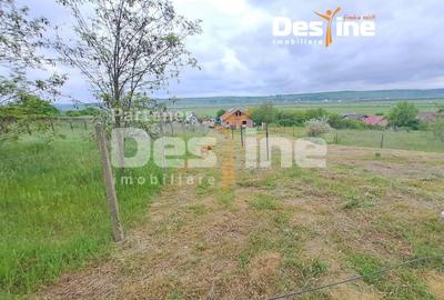 Teren Construcții intravilan de 1050 mp, în Lețcani - 1