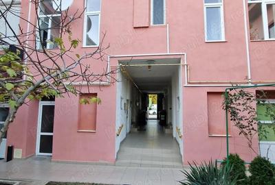 Apartament cu 2 camere decomandat în Spitalul Județean - 19