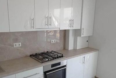 Apartament cu 2 camere decomandat în Soarelui