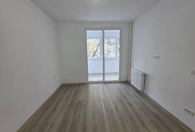 Apartament cu 3 camere semidecomandat în Titan - 19