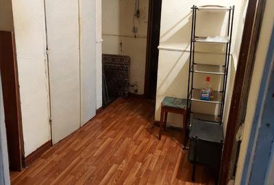 Apartament cu 2 camere decomandat în Rovinari - 5