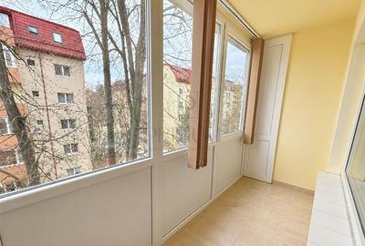 Apartament cu 3 camere semidecomandat în Aradului - 3