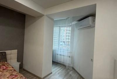 Garsonieră decomandată în 13 Septembrie