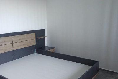 Apartament cu 2 camere semidecomandat în Girișu de Criș - 1
