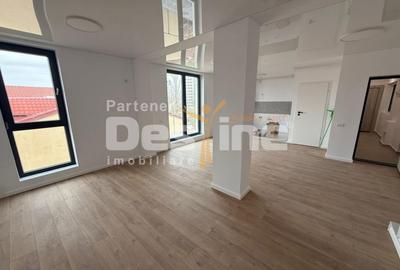 Penthouse cu 4 camere decomandat în Crângași