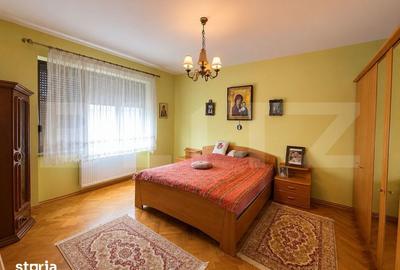 Casă cu 6 camere cu Teren 387 Mp în Central