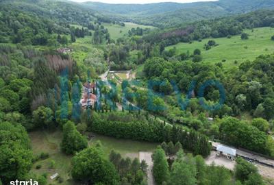 Teren de 1262 mp, în Solonț - 2