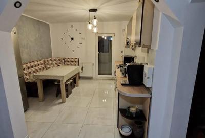 Apartament cu 4 camere decomandat în Huedin - 5