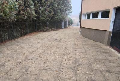 Casă cu 4 camere cu Canalizare în Central - 9