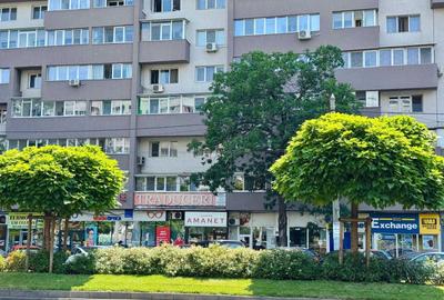 Spațiu comercial, de 50 mp, în Central
