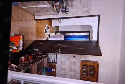 Apartament cu 3 camere decomandat în Ostroveni - 2