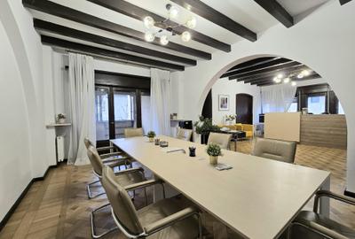 Apartament cu 8 camere decomandat în Aviatorilor - 4