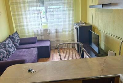 Apartament cu 2 camere semidecomandat în Intim - 3